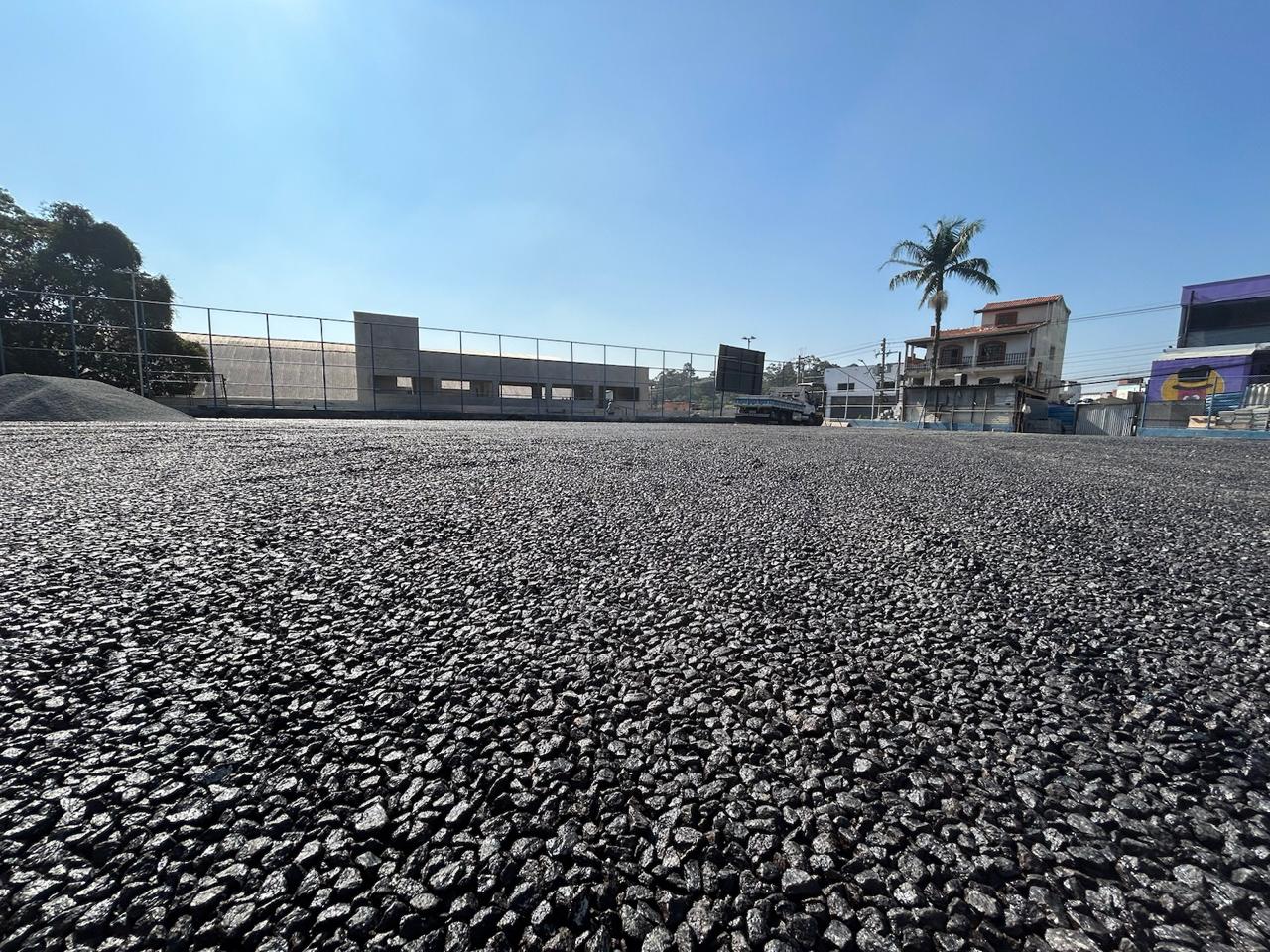 Estão em ritmo acelerado as obras no Campo dos Legionários, na região central